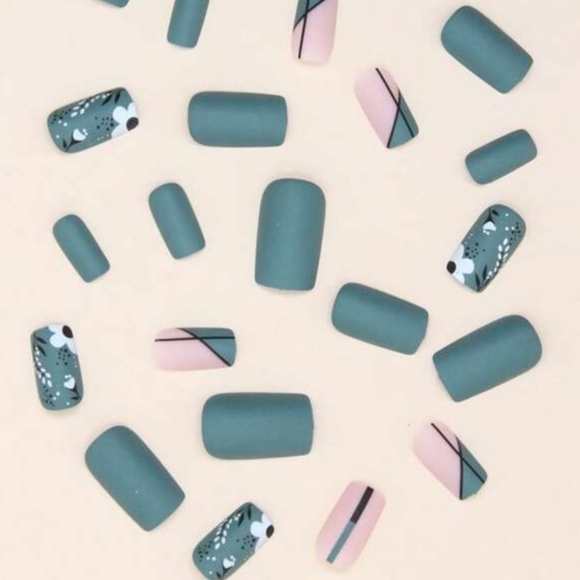 2/$16 Boho Floral Press On Nails - Picture 2 of 10